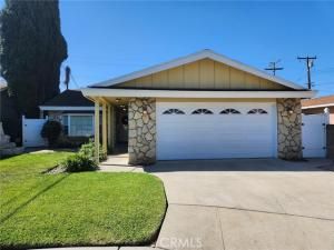 MLS #DW25172893 image #0