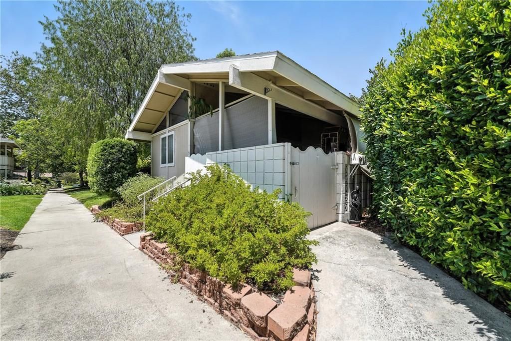 MLS #DW25176423 image #0