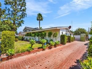 MLS #DW25176928 image #0