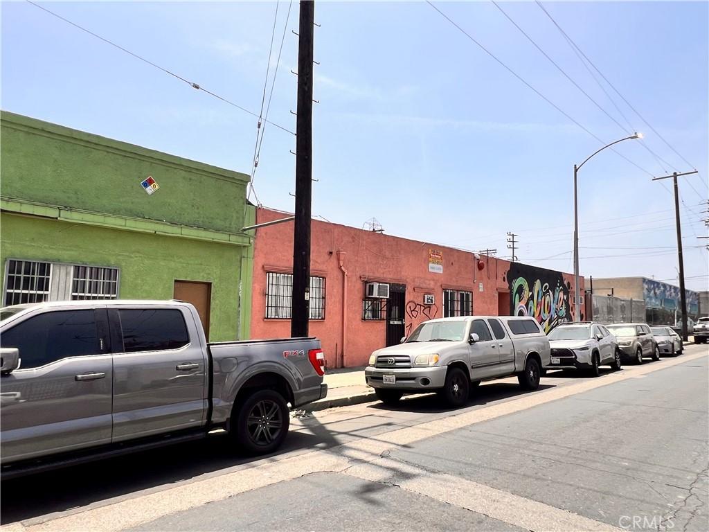 MLS #DW25177379 image #0