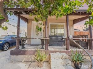 MLS #DW25178489 image #0