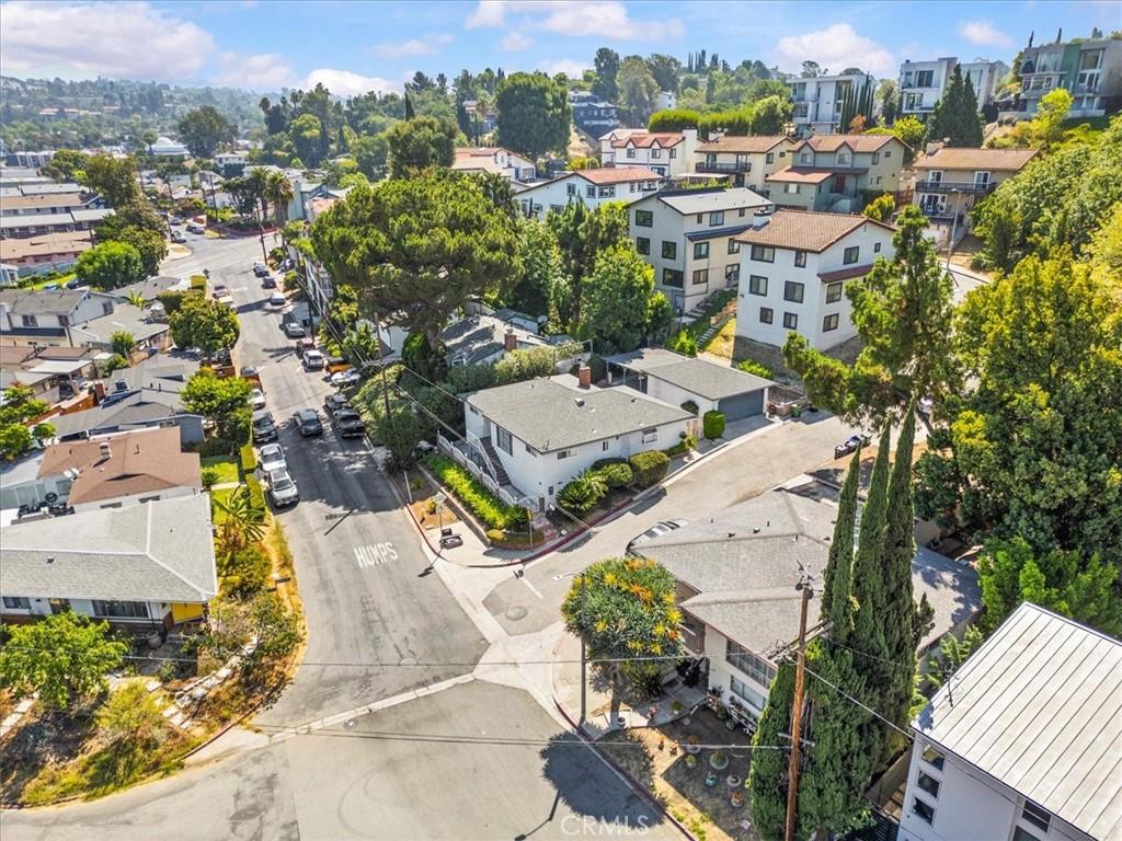 MLS #DW25180215 image #0