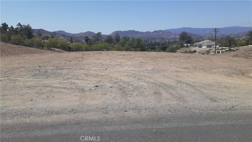 MLS #DW25183431 image #0