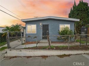 MLS #DW25183778 image #0