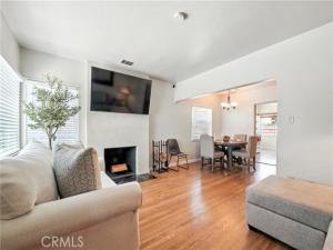 MLS #DW25184389 image #0