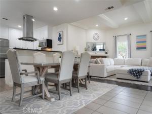 MLS #DW25185308 image #0