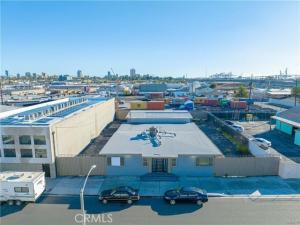 MLS #DW25191769 image #0