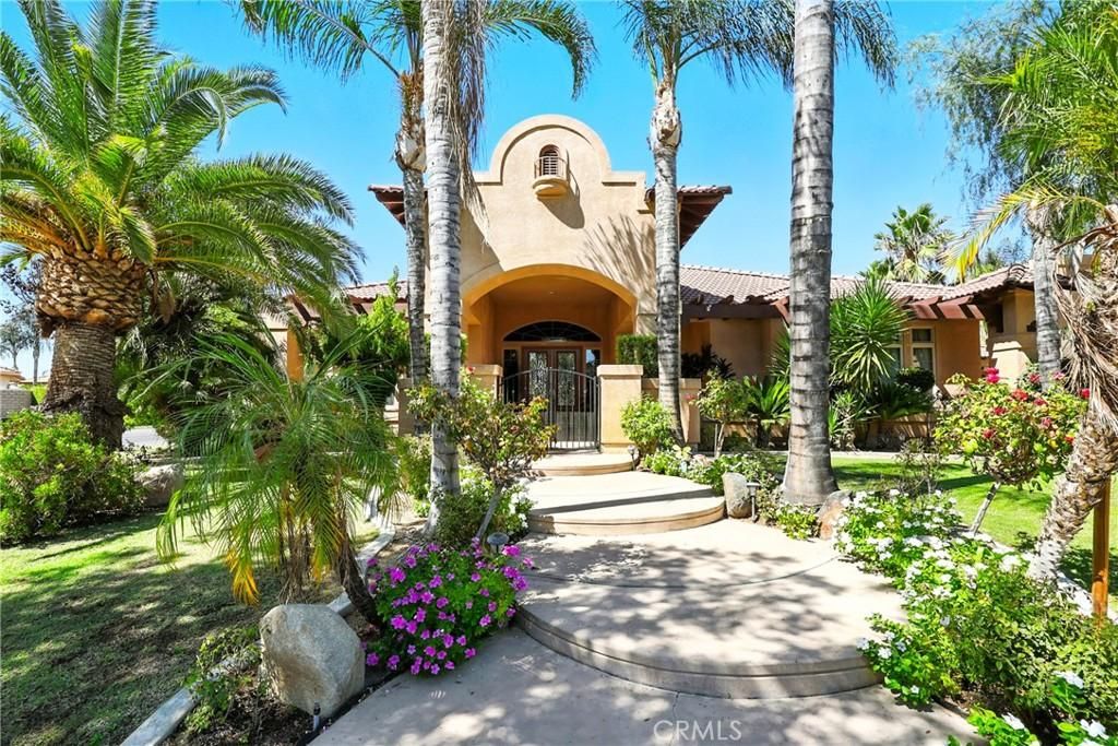 MLS #DW25193045 image #0