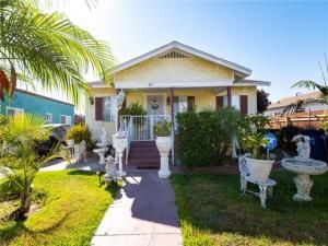 MLS #DW25194112 image #0