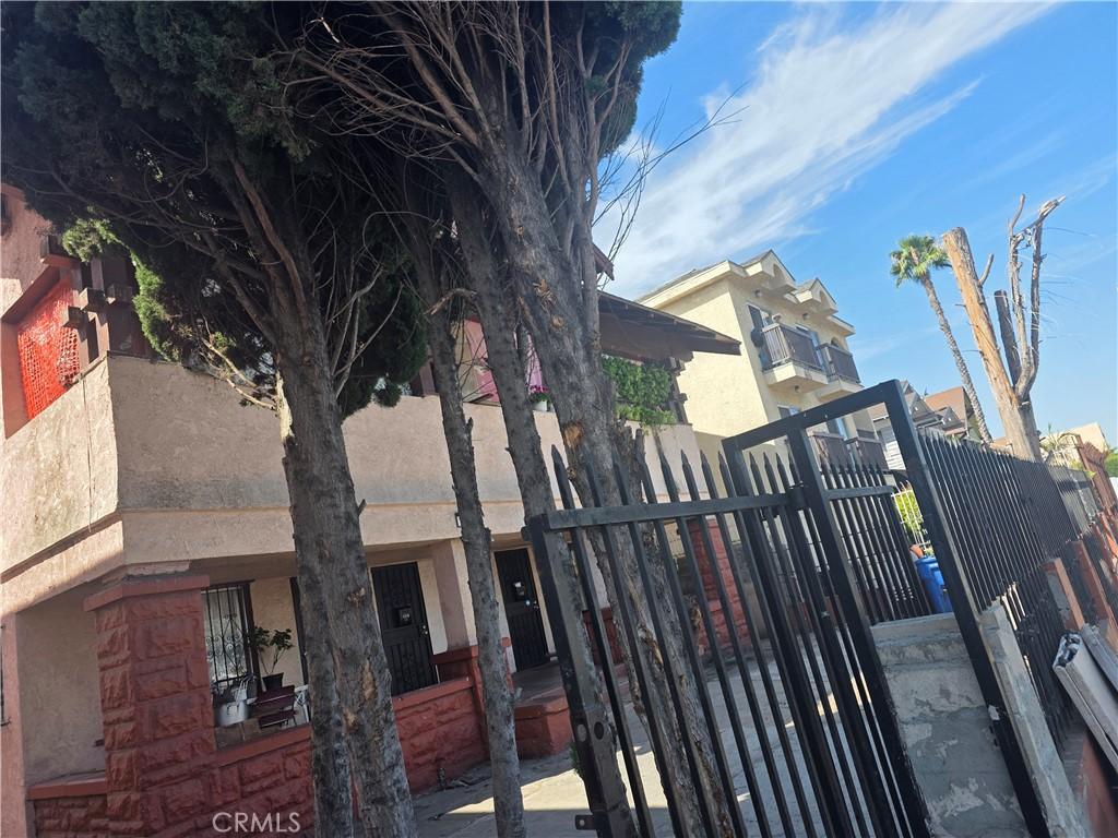 MLS #DW25194546 image #0