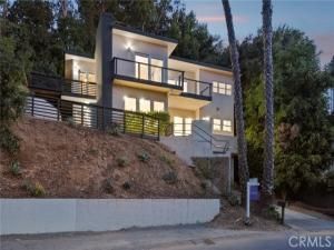 MLS #DW25197465 image #0