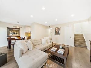 MLS #DW25201640 image #0