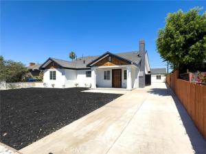 MLS #DW25202358 image #0