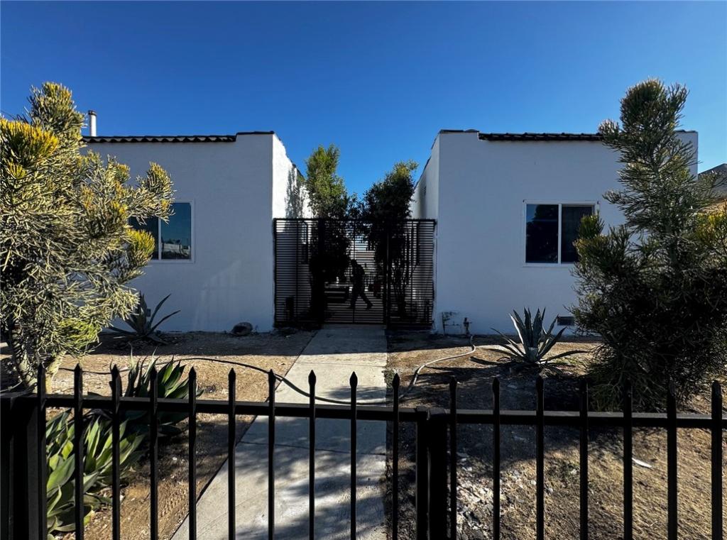 MLS #DW25203304 image #0