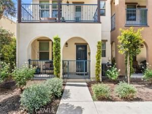 MLS #DW25214152 image #0