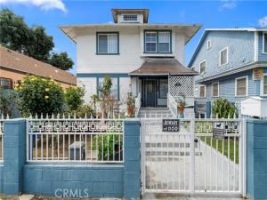 MLS #DW25215663 image #0