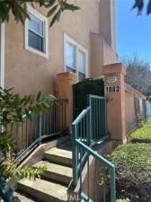 MLS #DW25216452 image #0