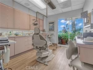 MLS #DW25216627 image #0