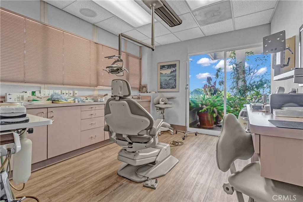 MLS #DW25216627 image #0