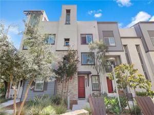 MLS #DW25217700 image #0