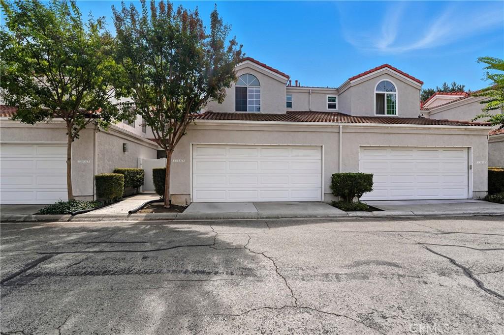 MLS #DW25217731 image #0