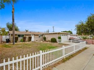 MLS #DW25217845 image #0