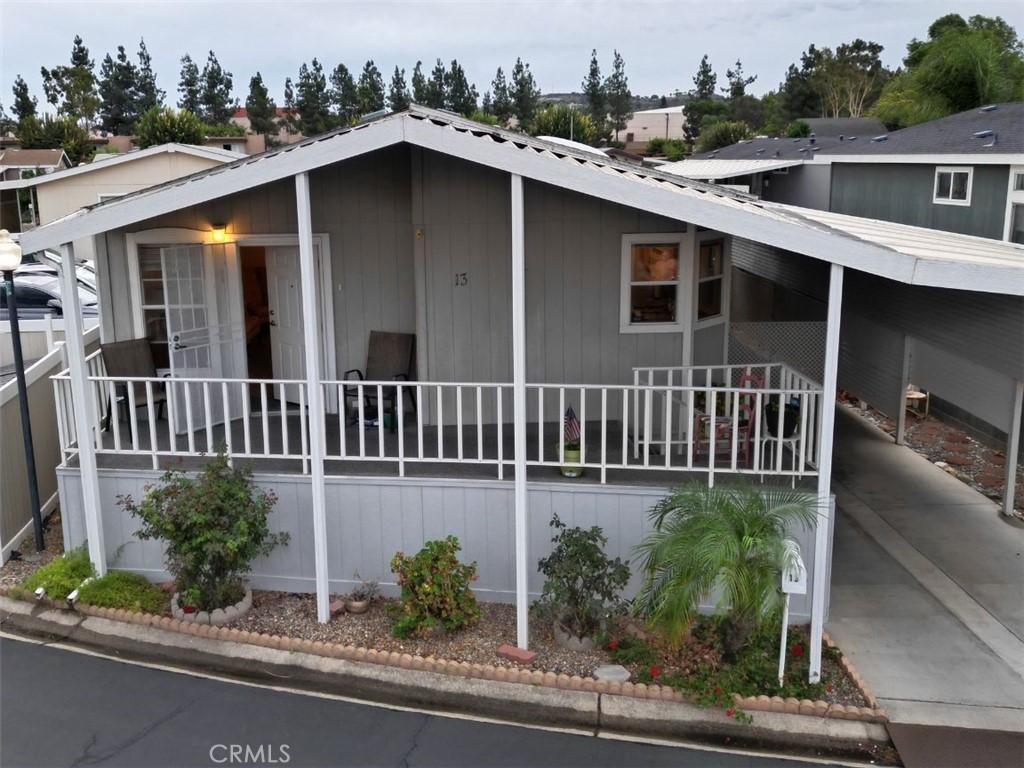 MLS #DW25218297 image #0