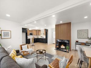 MLS #DW25219136 image #0