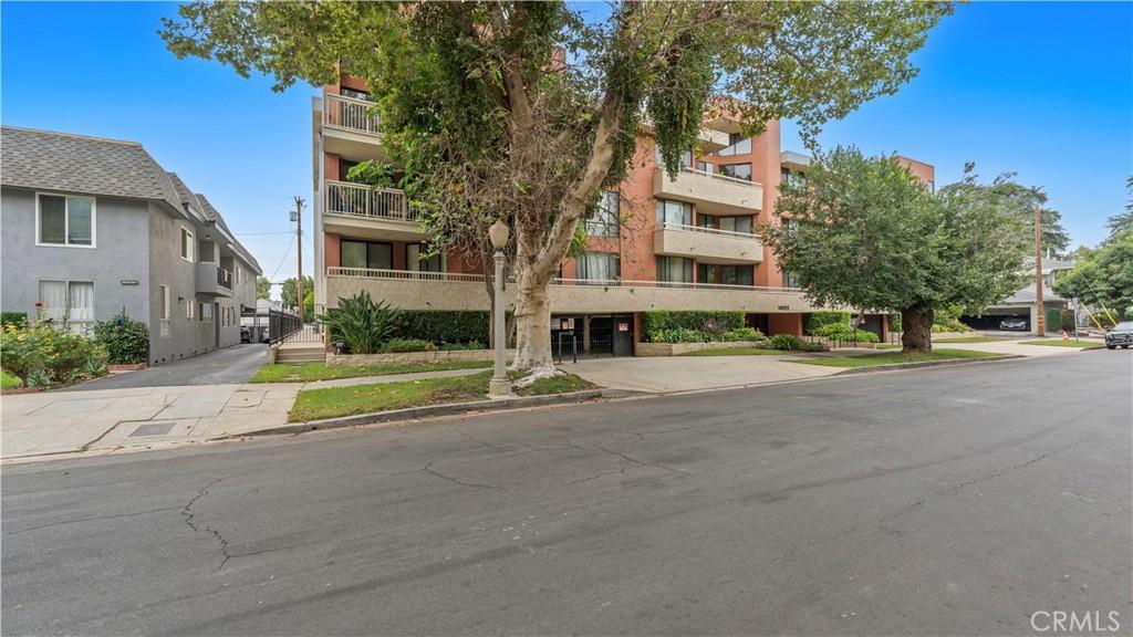 MLS #DW25219699 image #0