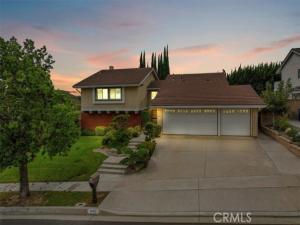 MLS #DW25219826 image #0