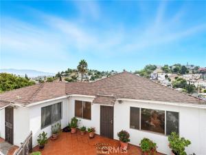 MLS #DW25221179 image #0