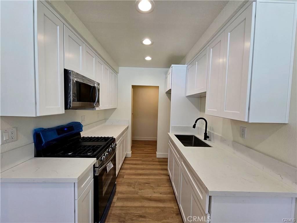 MLS #DW25221257 image #0