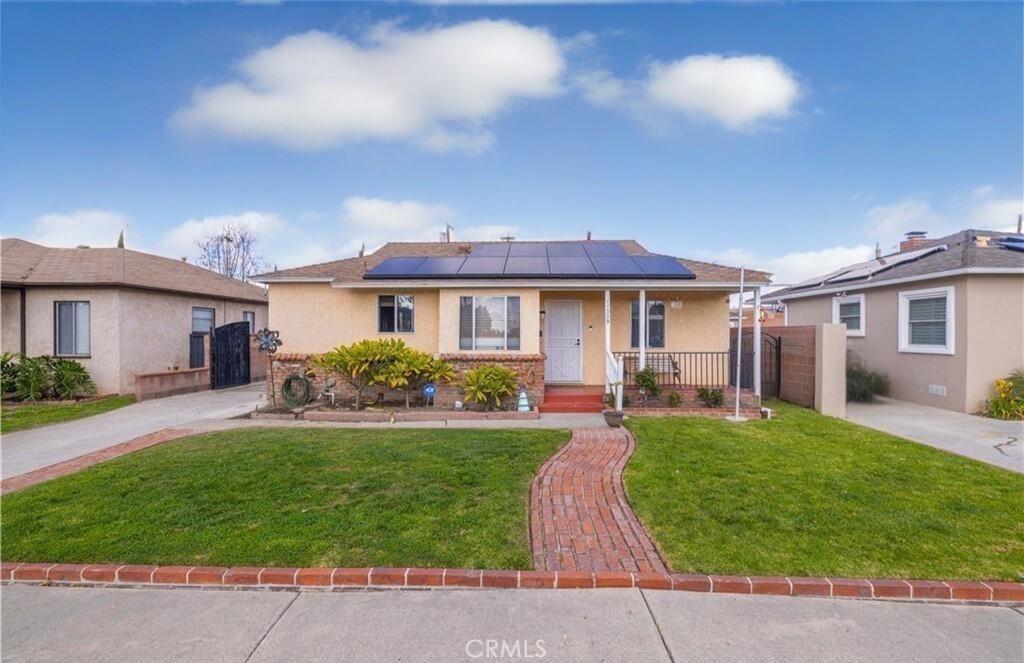 MLS #DW25221420 image #0