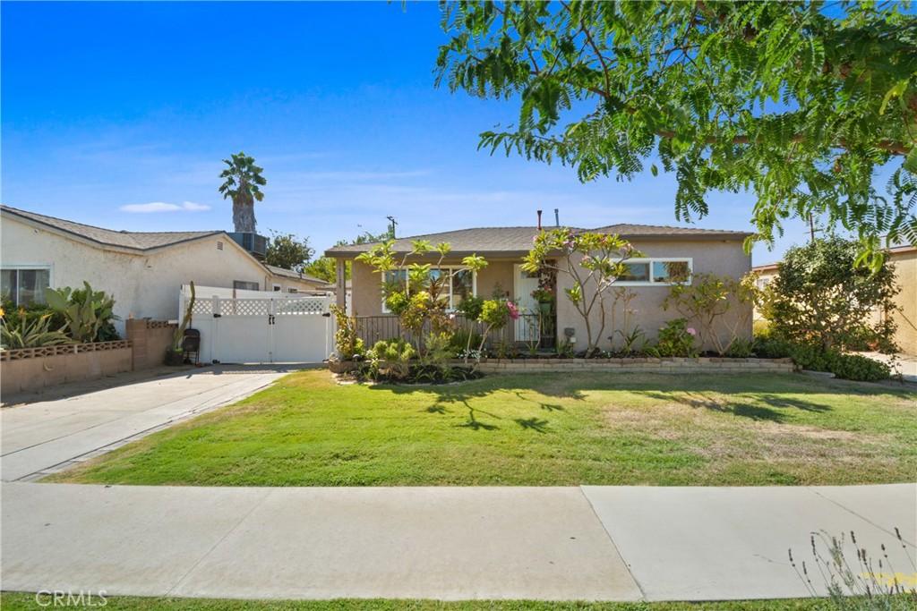 MLS #DW25222837 image #0