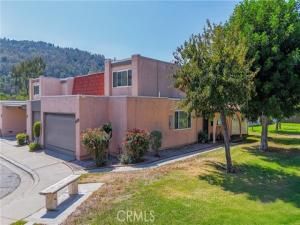 MLS #DW25224337 image #0