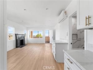 MLS #DW25226844 image #0