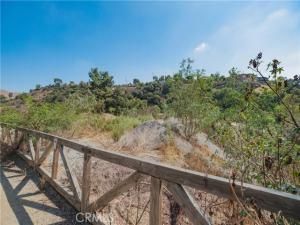 MLS #DW25228253 image #0