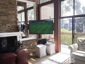 MLS #DW25228842 image #0