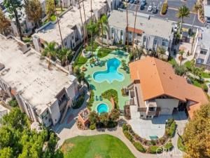 MLS #DW25228951 image #0