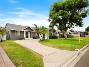 MLS #DW25230943 image #0