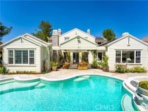 MLS #DW25231069 image #0