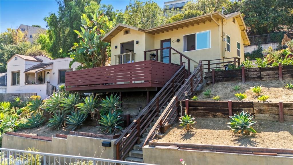 MLS #DW25235171 image #0