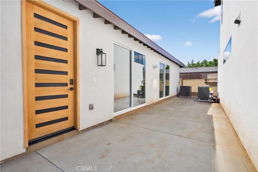 MLS #DW25235255 image #0