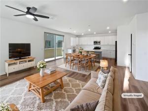 MLS #DW25236298 image #0