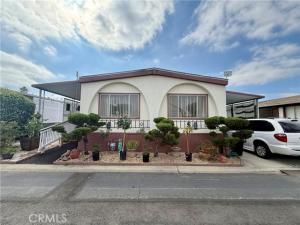 MLS #DW25237409 image #0