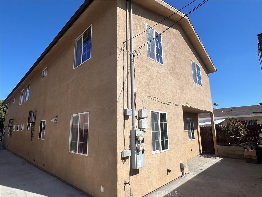 MLS #DW25239221 image #0