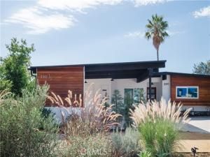 MLS #DW25239580 image #0