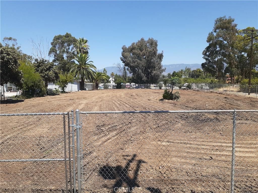 MLS #DW25240884 image #0