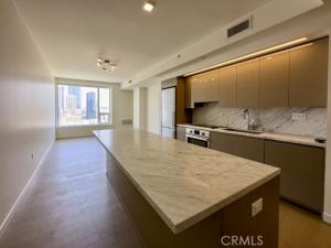 MLS #DW25243235 image #0