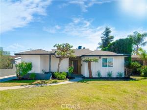 MLS #DW25243571 image #0